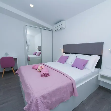 Apartments Vila Nadalina Delux Brela Room photo