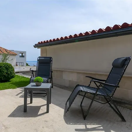 Apartments Vila Nadalina Delux Brela Exterior photo