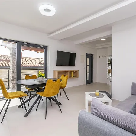 Apartments Vila Nadalina Delux Brela Exterior photo