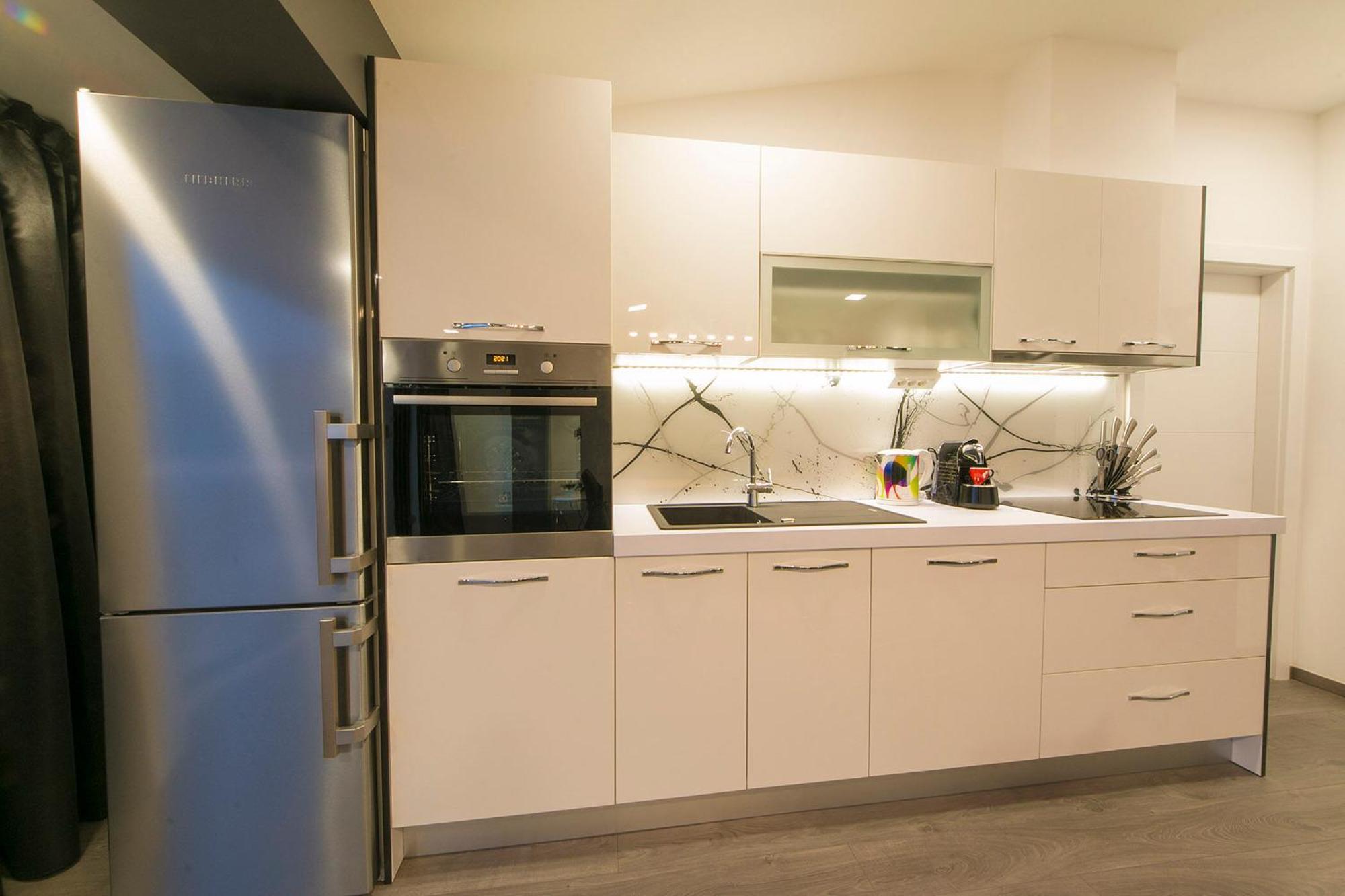 Nadalina Delux Apartment Brela