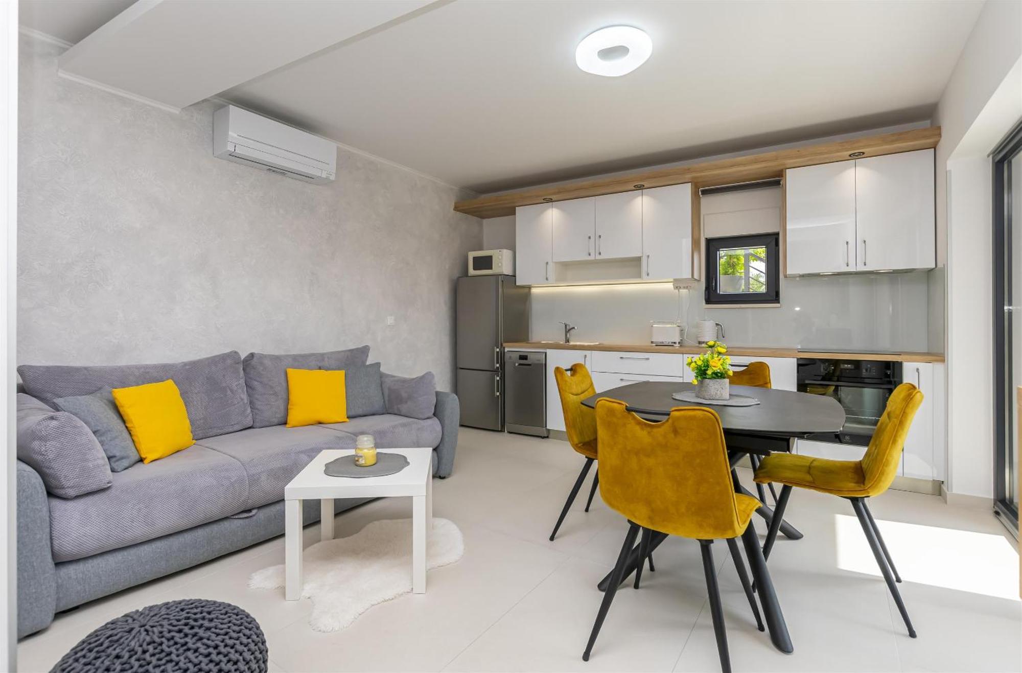 Apartment Nadalina Delux Brela